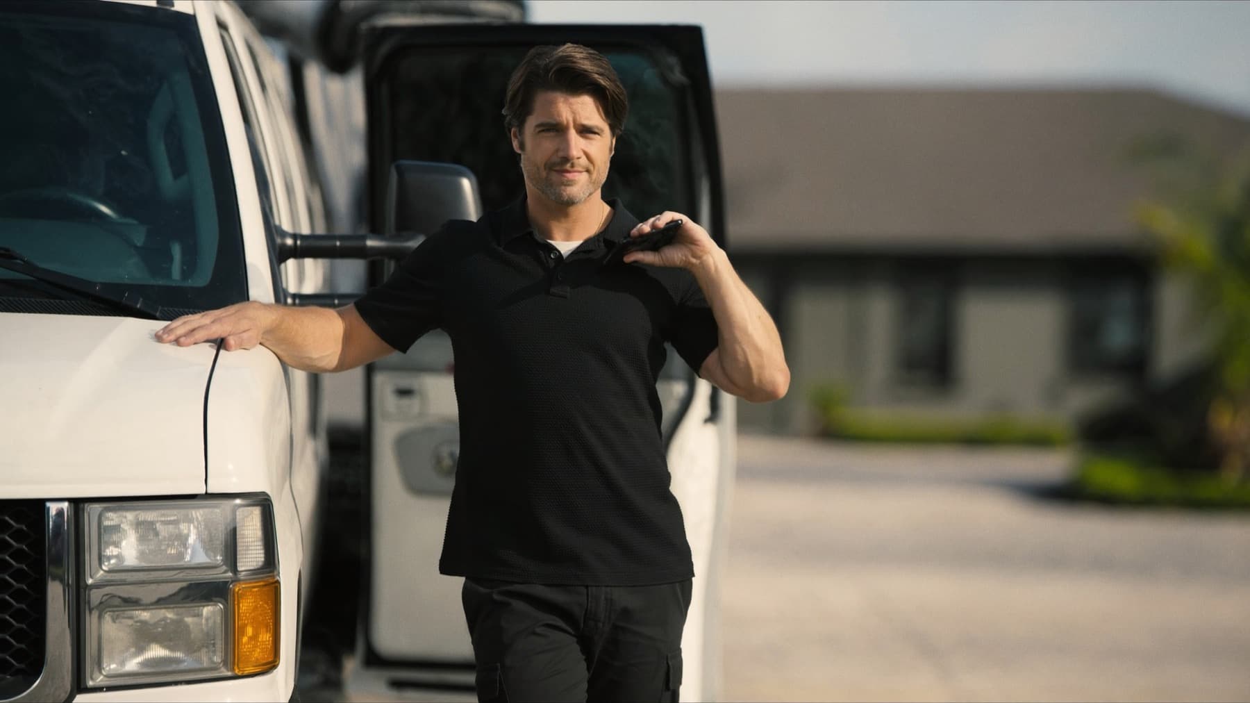 Customer support tooling, reactivation, and revenue-ops support keep the day from leaking money.